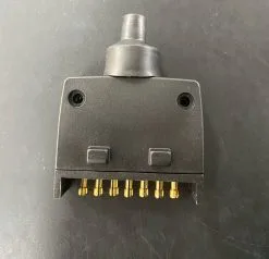 AUSTRALIAN RV 7 Pin Flat Trailer Plug -Carbon Offroad Sales 2y FuAgWmfwJM2bq1A5kjhtOw