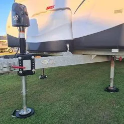 Black Jack - Electric Caravan Trailer Jack -Carbon Offroad Sales I6fGo7qcpmISzvHeNLHgzitXg